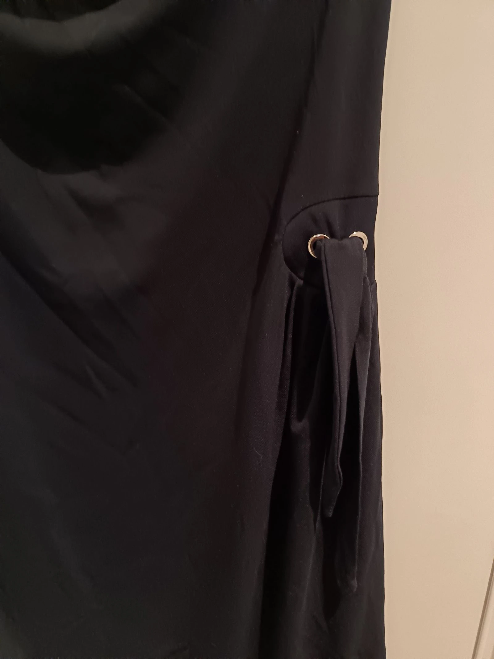Vestido preto drapeado RIU Paris Tamanho 36 Excelente estado como novo – photo 2